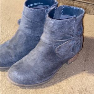 Girls suede ankle boots